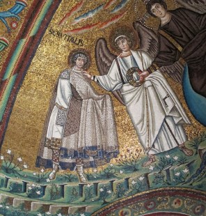 순교의 월계관을 받는 밀라노의 성 비탈리스_photo by Sailko_in the Basilica of San Vitale in Ravenna_Itlay.JPG